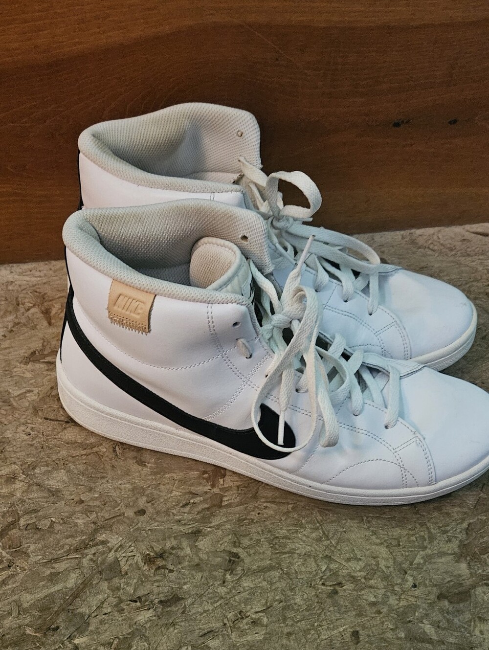 Nike Court Royale Size 11